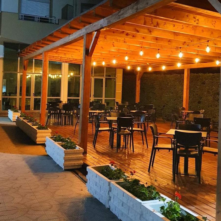 Risus Hotel โกเลม ภายนอก รูปภาพ