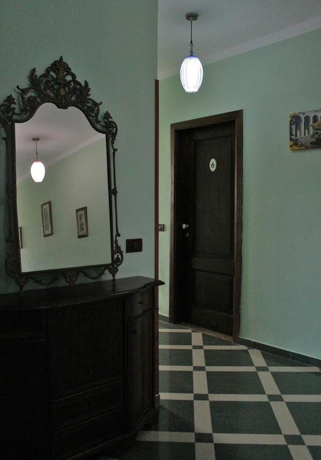 Risus Hotel โกเลม ภายนอก รูปภาพ