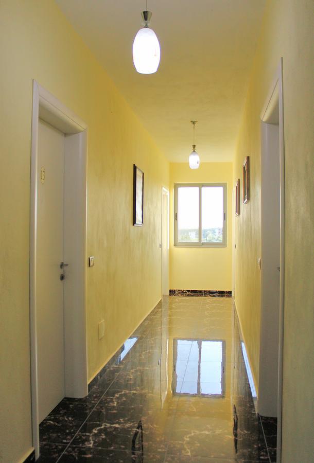 Risus Hotel โกเลม ภายนอก รูปภาพ